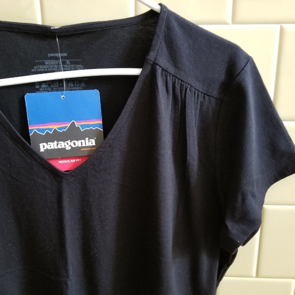 Patagonia Tops - 🎉HP🎉 Patagonia Versatility Top - Short-Sleeve - Women's XL Black